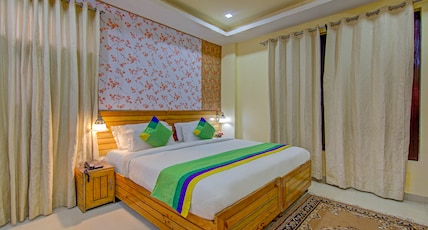 Treebo Roshan House With Valley View Room Type - Standard Room