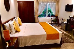 The Neem | Rooms in a Homestay