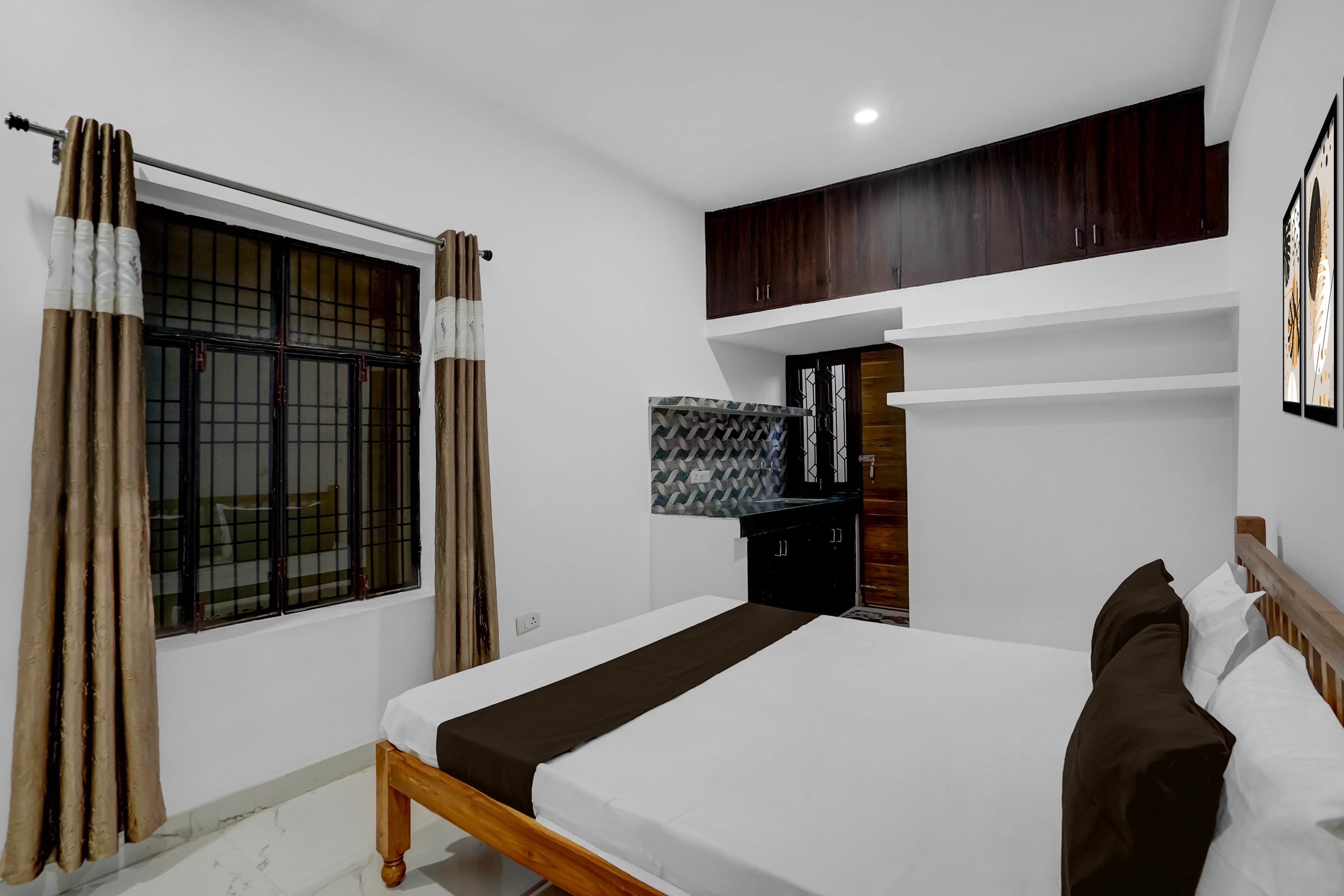 SPOT ON Sangam Stay - Tap to explore photos