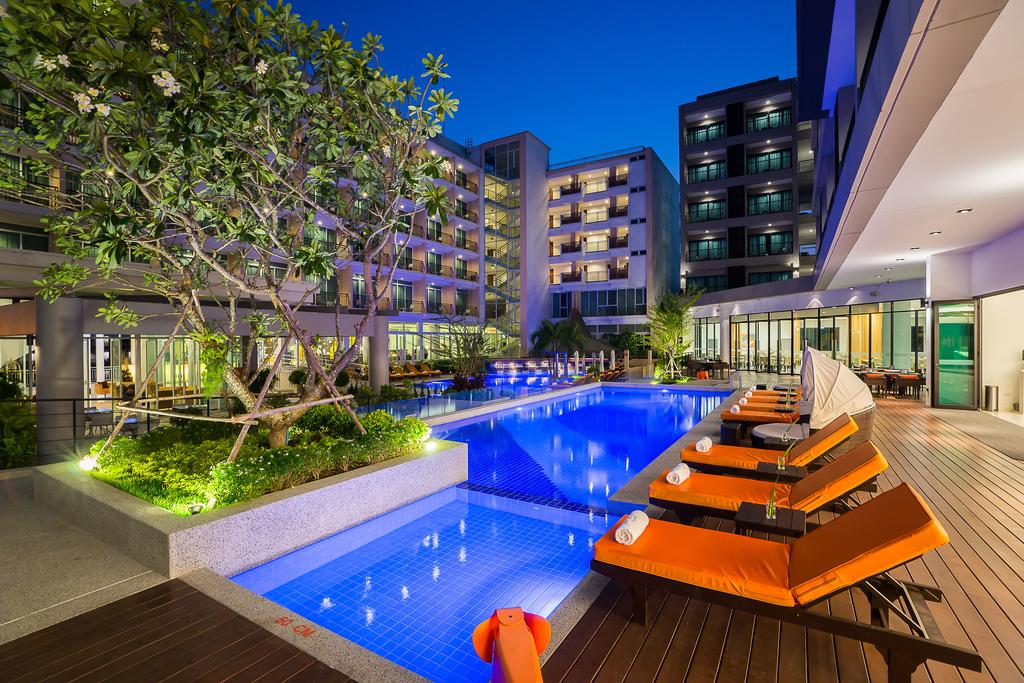 J Inspired Hotel Pattaya - Tap to explore photos