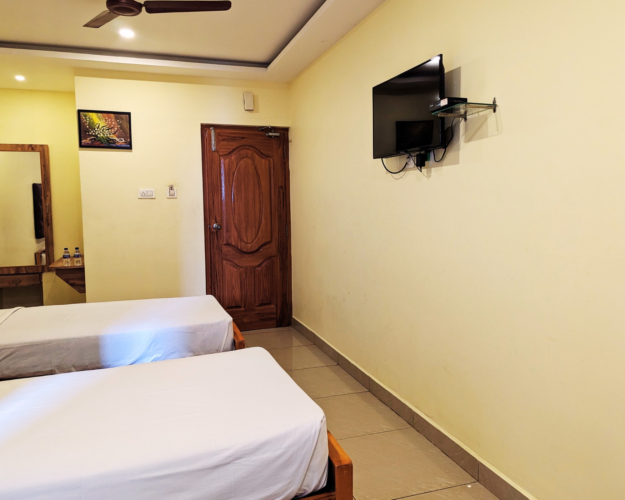 Hotel Prakash Residency with EV Station - Tap to explore photos