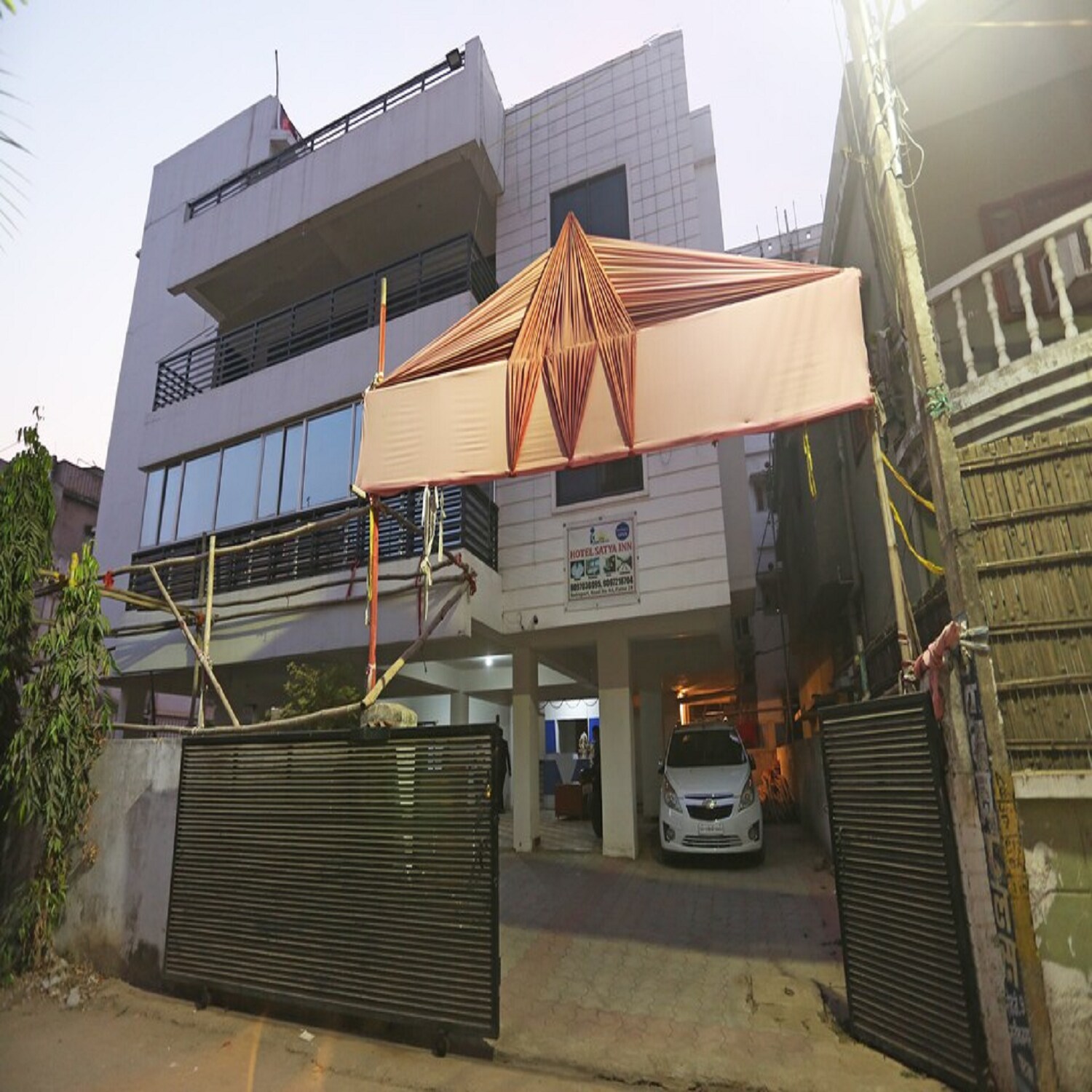 Hotel Satya Inn Dadra - Tap to explore photos