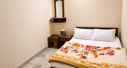 Hotel Marwari Room Type - Single Bed (With Shared Bathroom) (No TV)