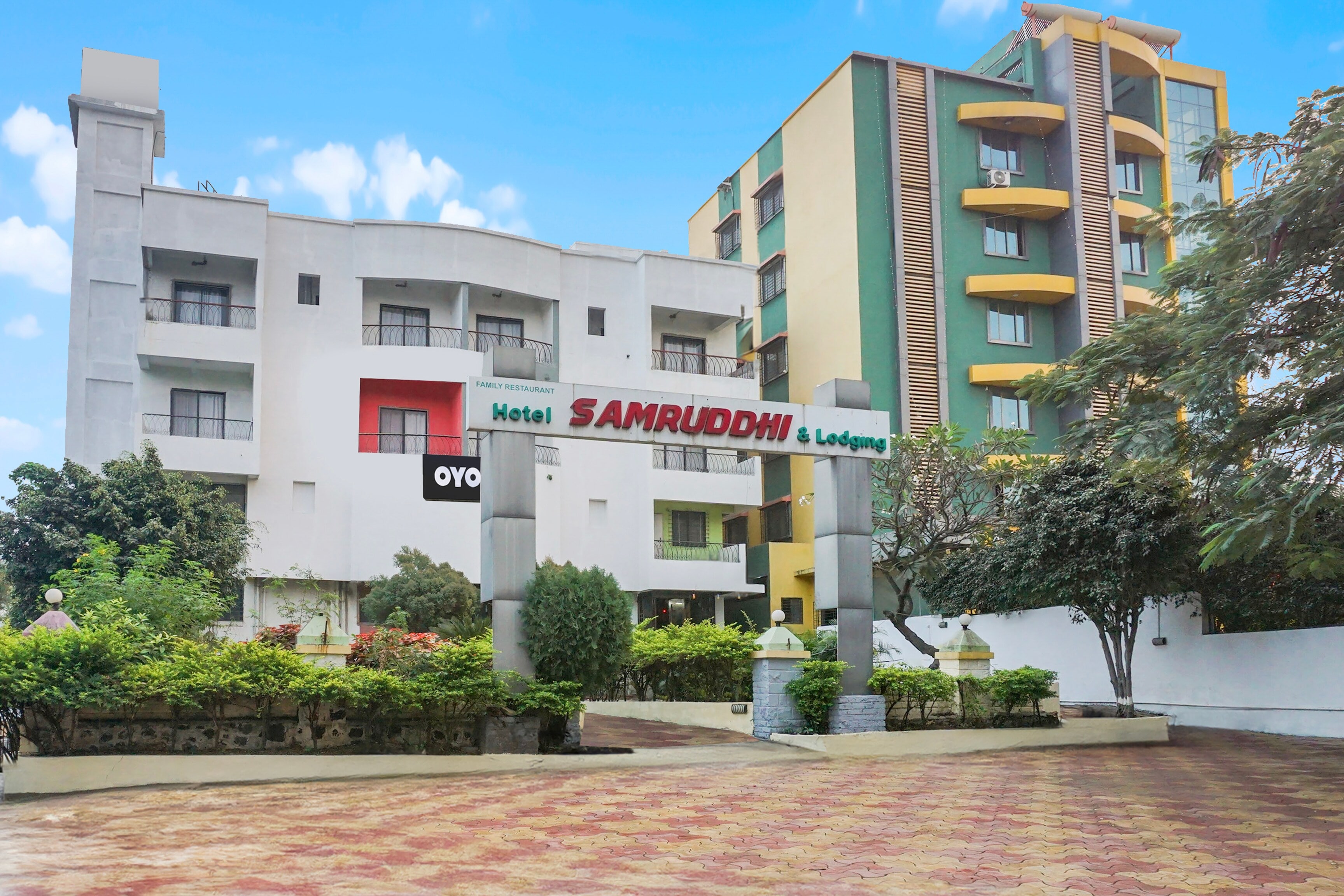 Hotel O Samruddhi Lodging - Tap to explore photos