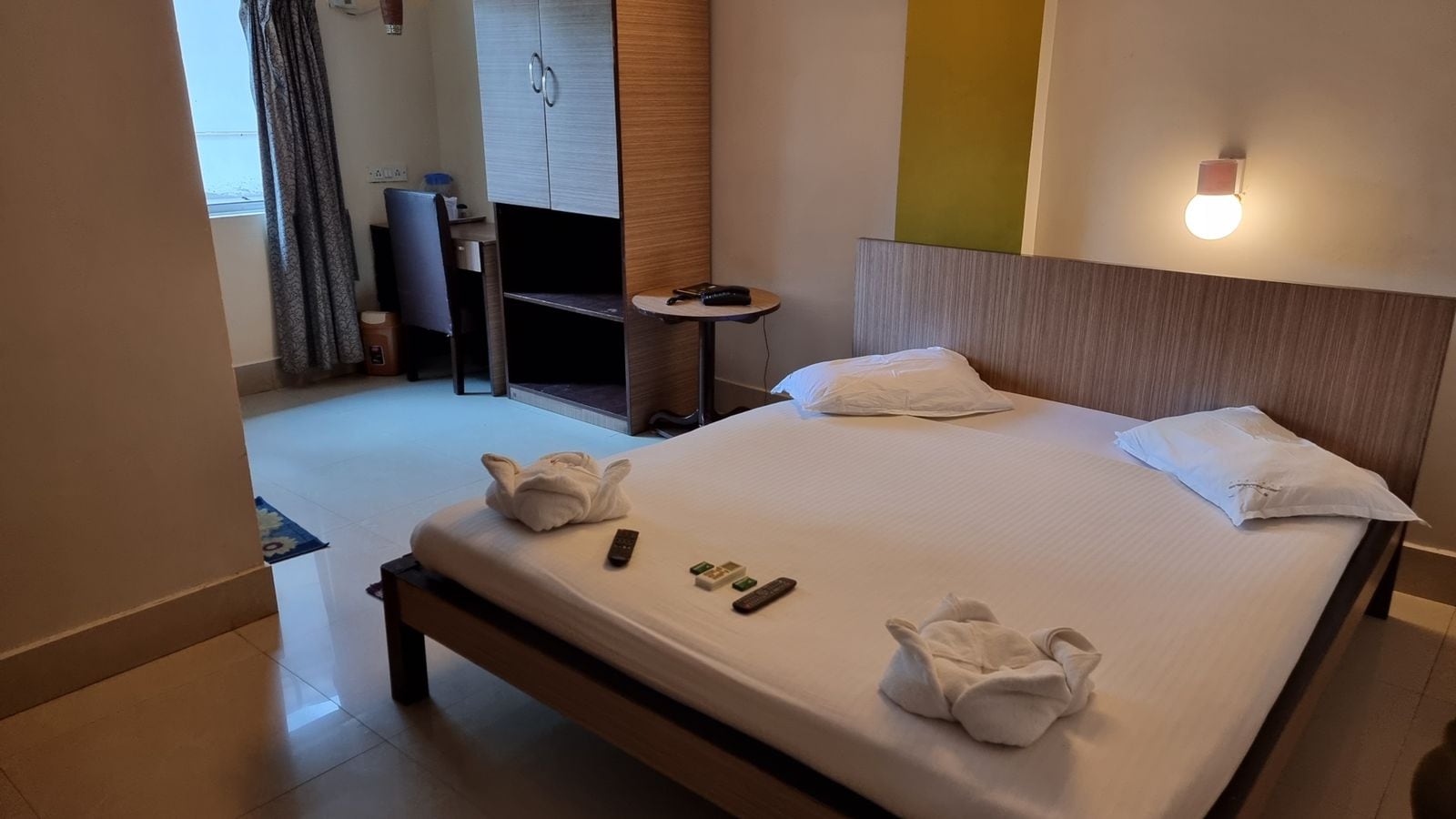 Hotel Shreesh - Tap to explore photos