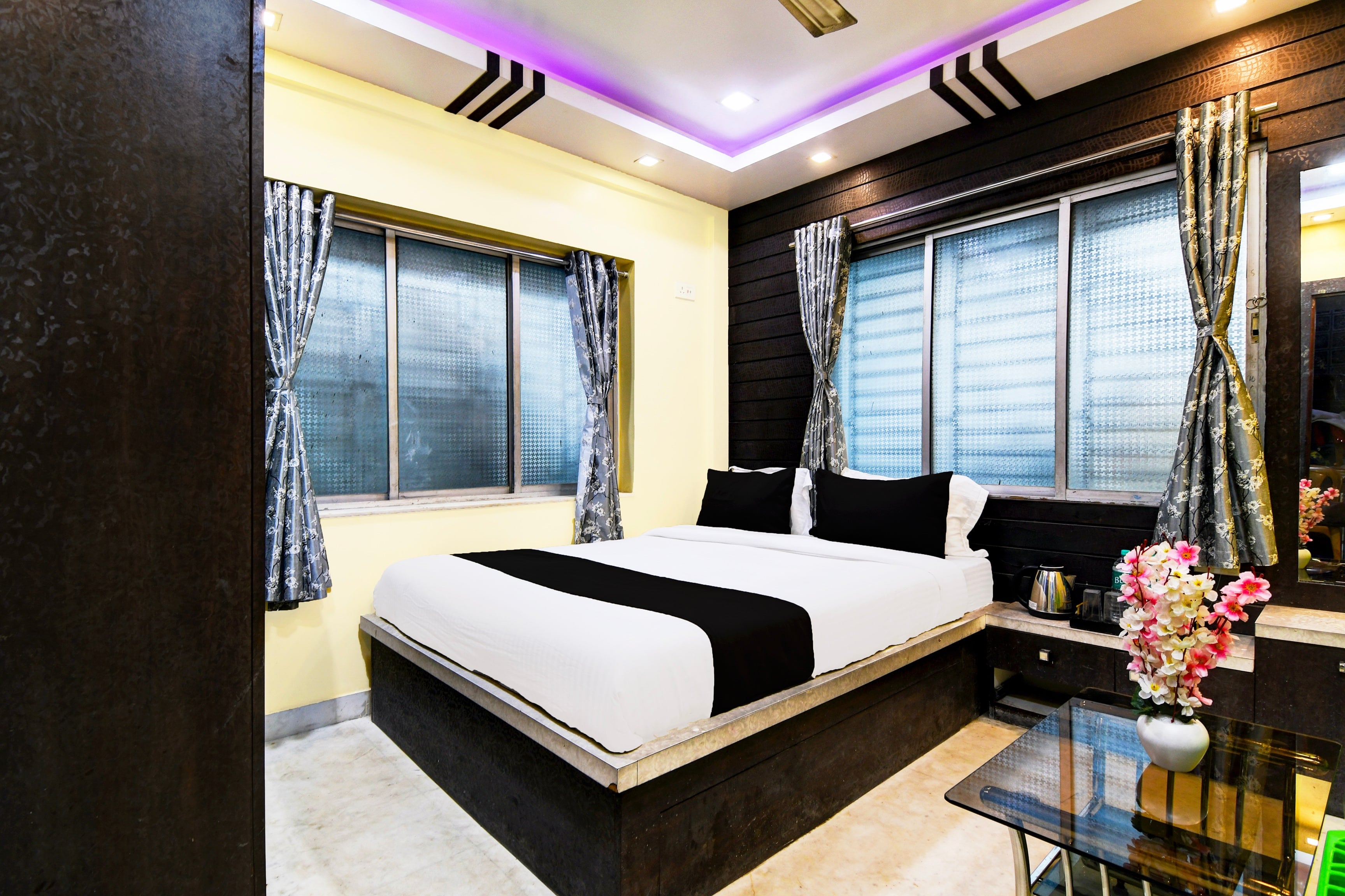 Hotel O Tagore Inn Guest House - Tap to explore photos