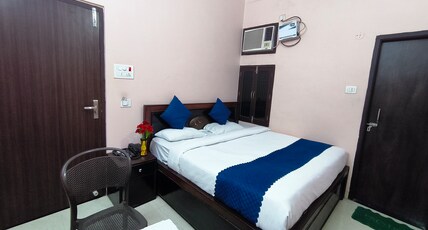 Hotel Blue Star Room Type - Standard Room Ac
