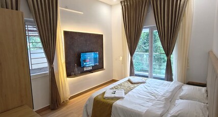 Sunshine Villa Room Type - Standard Room