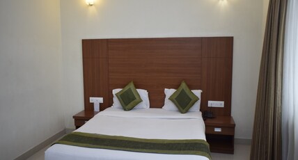 Hotel Golden Castle  Room Type - Superior Double Non AC