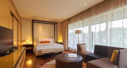 Courtyard by Marriott Pune Hinjewadi Room Type - Junior Suite, 1 King-- Non Smoking