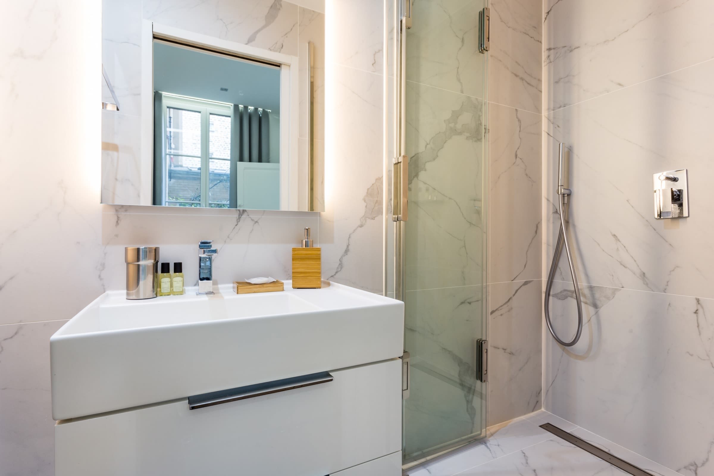Cozy apartment - 1BR/4P - Trocadero/Eiffel Tower 17 - Tap to explore photos