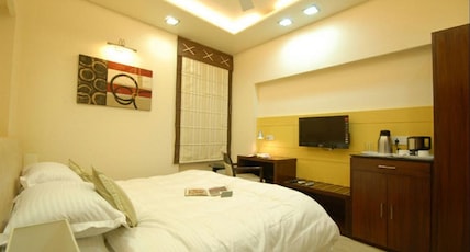 Hotel Nangis Pride Room Type - Executive Room