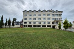 Hotel Kashmir Residency