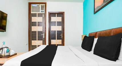 Super Hotel O Saket Residency KD Plaza Near Saket Metro Room Type - Classic
