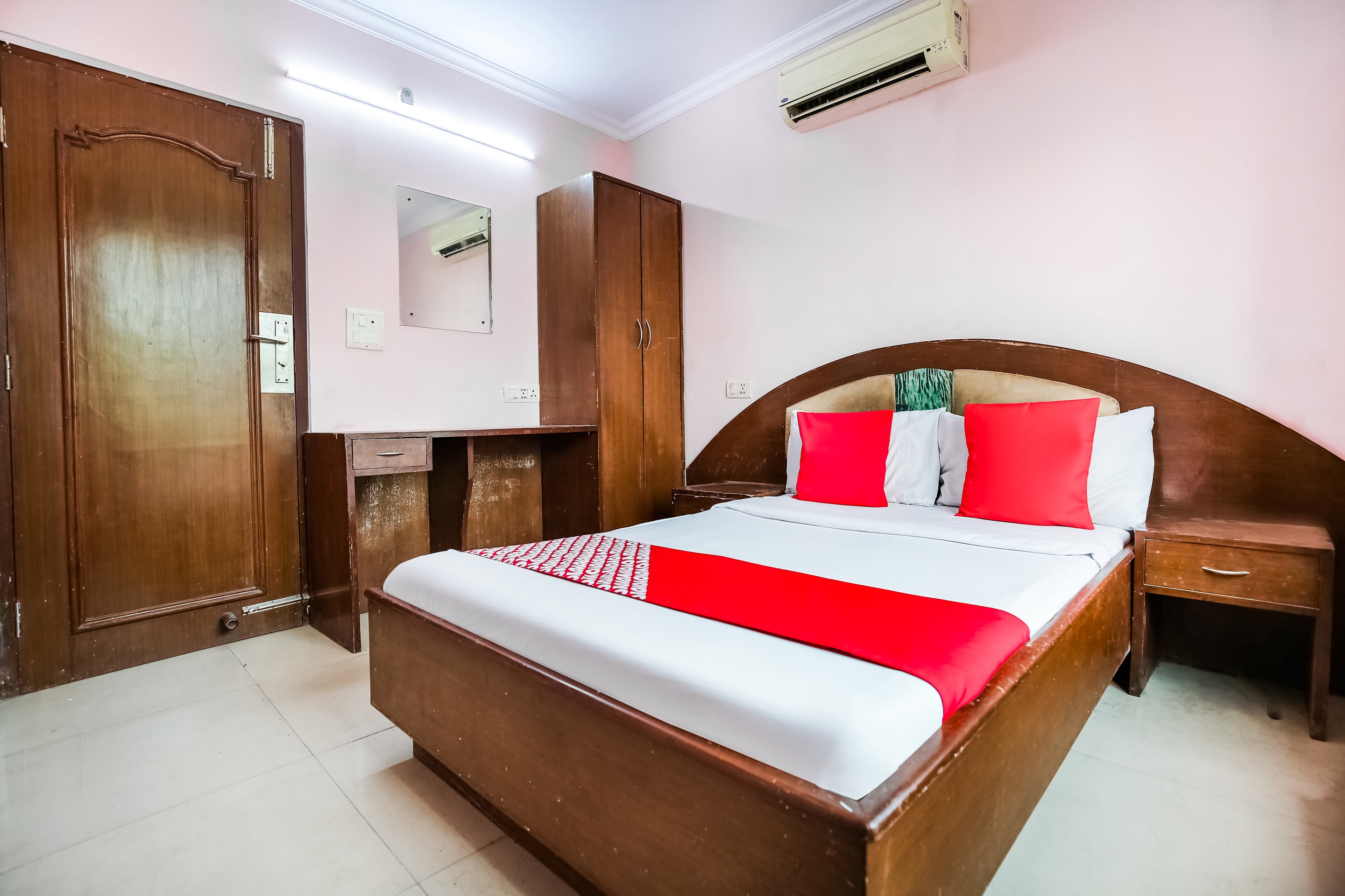 Hotel O by OYO Angad Continental - Tap to explore photos