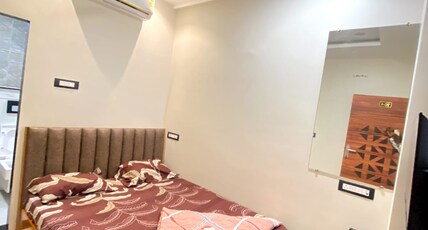 Hotel Trinetra Room Type - Standard Room