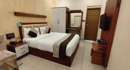 Casa Orchid Room Type - Studio AC Room