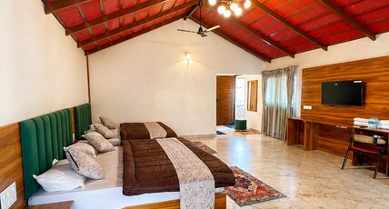 Mountain Valley Homestay | Rooms & Caretaker Room Type - Villa