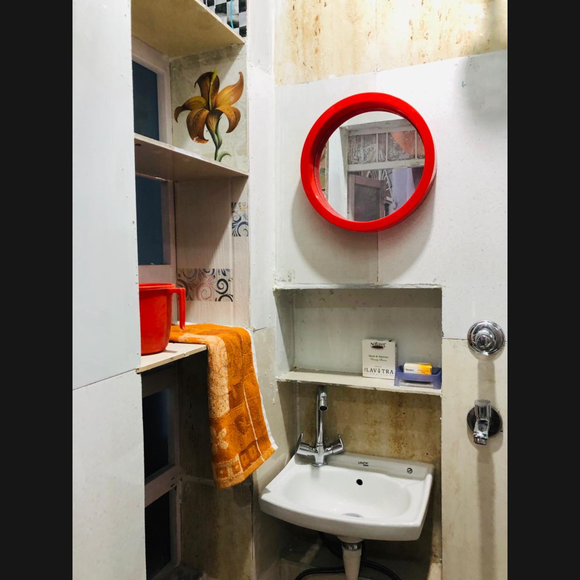 Doon Valley Studio Stay - Tap to explore photos