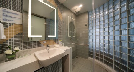 Holiday Inn Express QINGDAO INNOVATION PARK Room Type - 1 King Standard High Floor