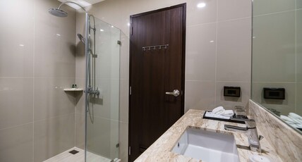 SureStay Plus Hotel by Best Western Sukhumvit 2 Room Type - 1 King Bed, Non-Smoking, Superior Room, Wi-Fi, Cable Tv, Air-Conditioned, Safe