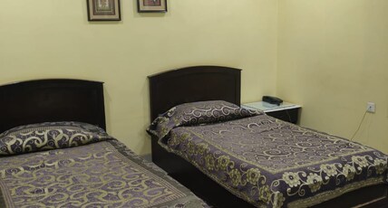 HOTEL LUCKY INDIA Room Type - Business