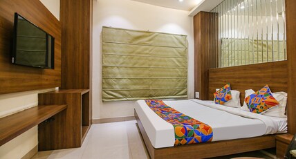 FabHotel Royal Palace II Room Type - Deluxe Room