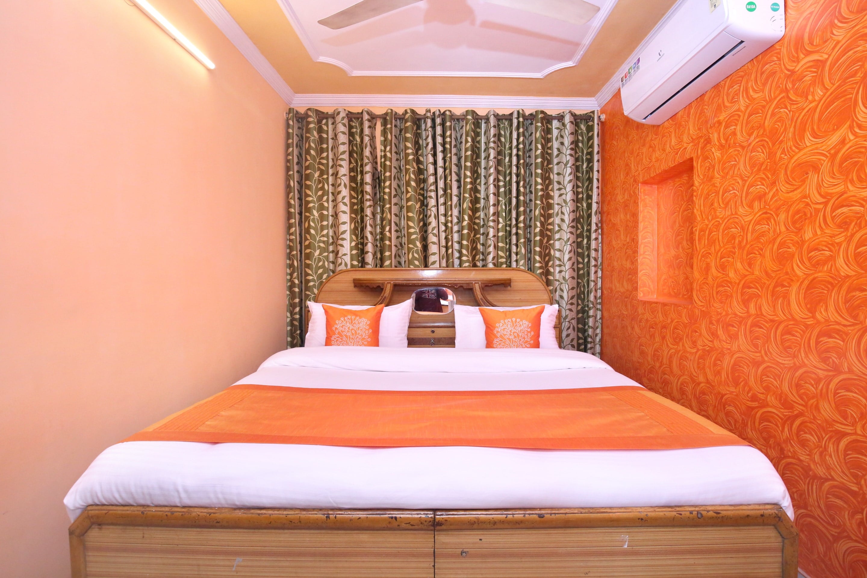 Hotel O Rajesh Palace - Tap to explore photos