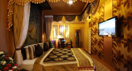 Hotel Astoria Residency Room Type - Astoria Studio