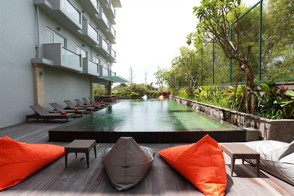 Kuta Galleria Hotel - Tap to explore photos