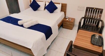 Hotel Bhavya Palace Room Type - Deluxe NON AC Room