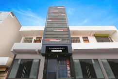 Townhouse Jagatpura Railway Station Formerly Hotel Buddhi