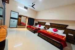 4 Bedroom Villa Abu