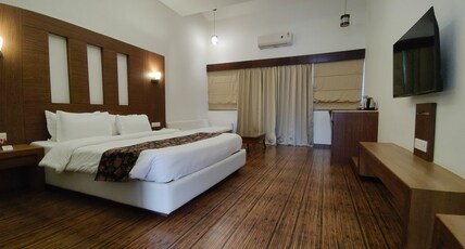 ELIVAAS Energise Soul Retreat Room Type - Energise Soul Retreat Standard Room