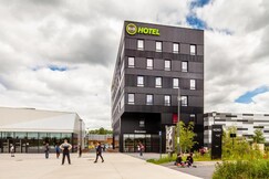 B&B HOTEL CERGY Saint-Christophe