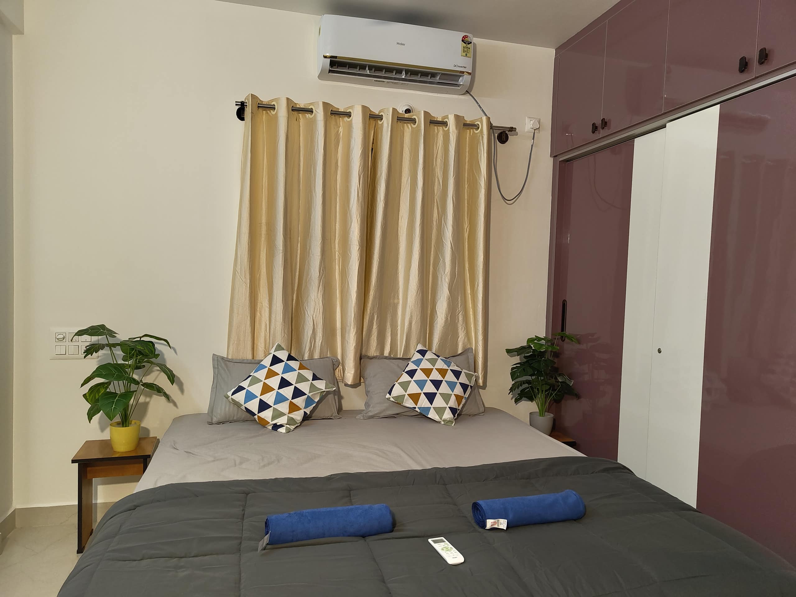 Namasvi Luxurious AC 2BHK Family friendly GF - Tap to explore photos