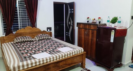 GuruKripa Homestay Double Room AC Room Type - Bedroom 1