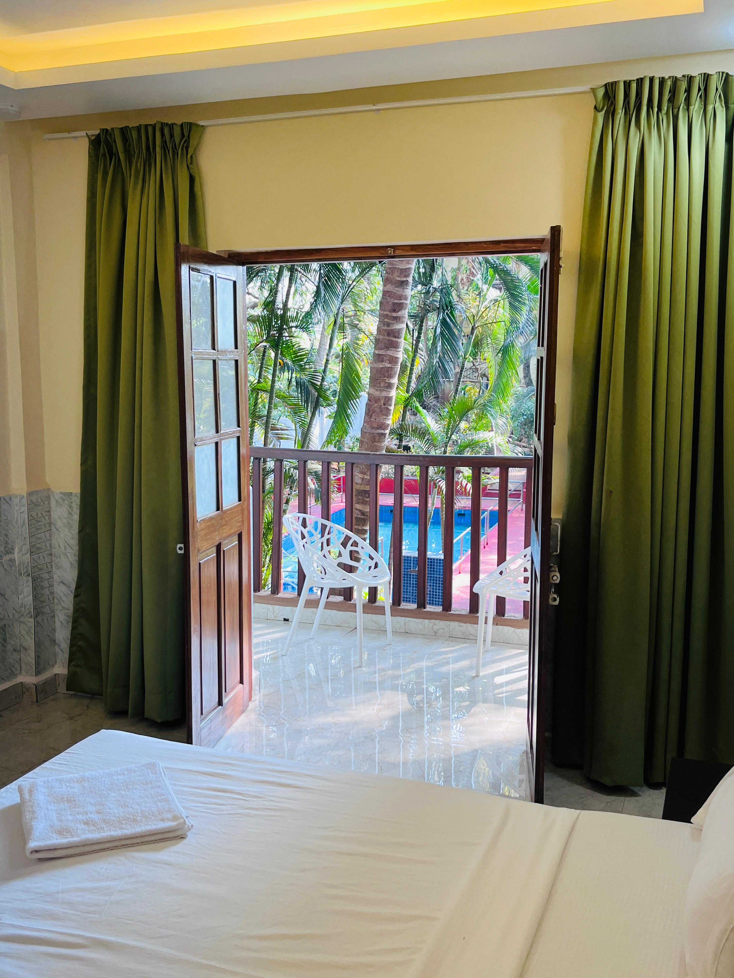 Villa Fatima Beach resort - Tap to explore photos