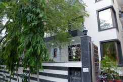 Yuhi Suites
