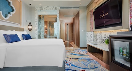 Valia Bangkok Sukhumvit 24 by Kingston Hotels Room Type - Premier King Bed Valia Bangkok Sukhumvit 24 by Kingston Hotels Room Type - Premier King Bed