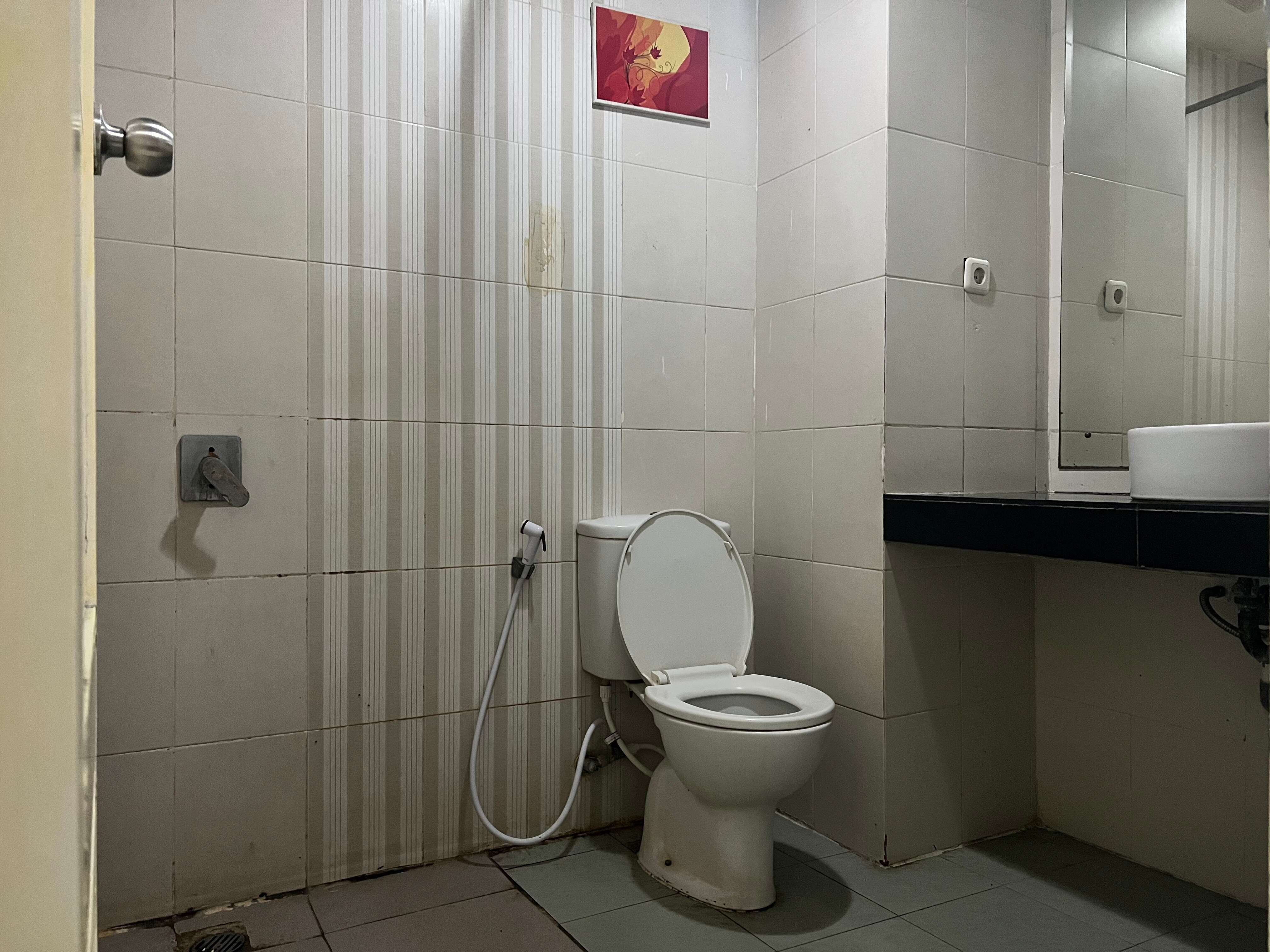 Hotel O Tri Homestay - Tap to explore photos