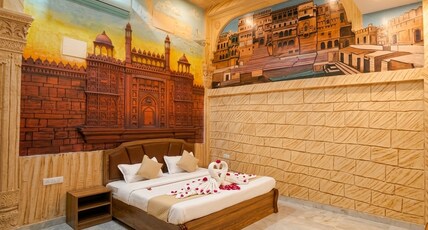 Batra Guest House Varanasi Room Type - Luxury Ac Room in Varanasi Indraprastha ( Room No-103) Batra Guest House Varanasi Room Type - Luxury Ac Room in Varanasi Indraprastha ( Room No-103)