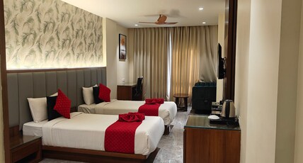 HOTEL ATIRAJ Room Type - Deluxe Twin