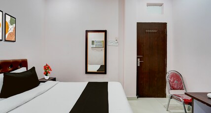 Super Collection O Patna Airport Formerly Hotel Shahi Mahal Room Type - Premium