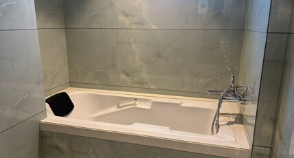 Hotel Imperial Suites - Navi Mumbai Room Type - Deluxe Suite With Bathtub