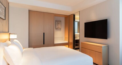 Hyatt Place Changchun Jingyue Room Type - Suite King Bedwith sofa bed