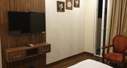 Hotel Pong View Room Type - Family Suite