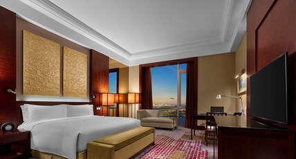 Hilton Beijing Capital Airport Room Type - King Plus Hilton Deluxe