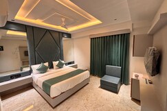 Hotel Palladium Lake