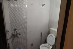 Hotel Pavitri | 5 Min Walk Kashi Vishwanath